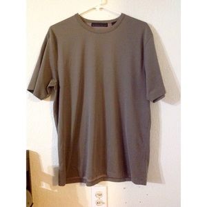 Metropolitan view tan/n crew neck tee shirt